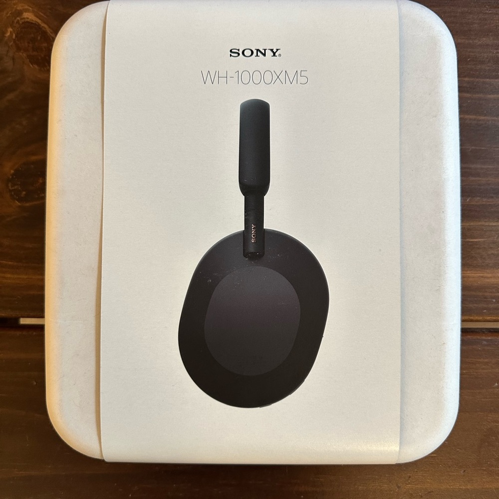 Brand New! NWT! Sony WH-1000XM5 Wireless Headphones